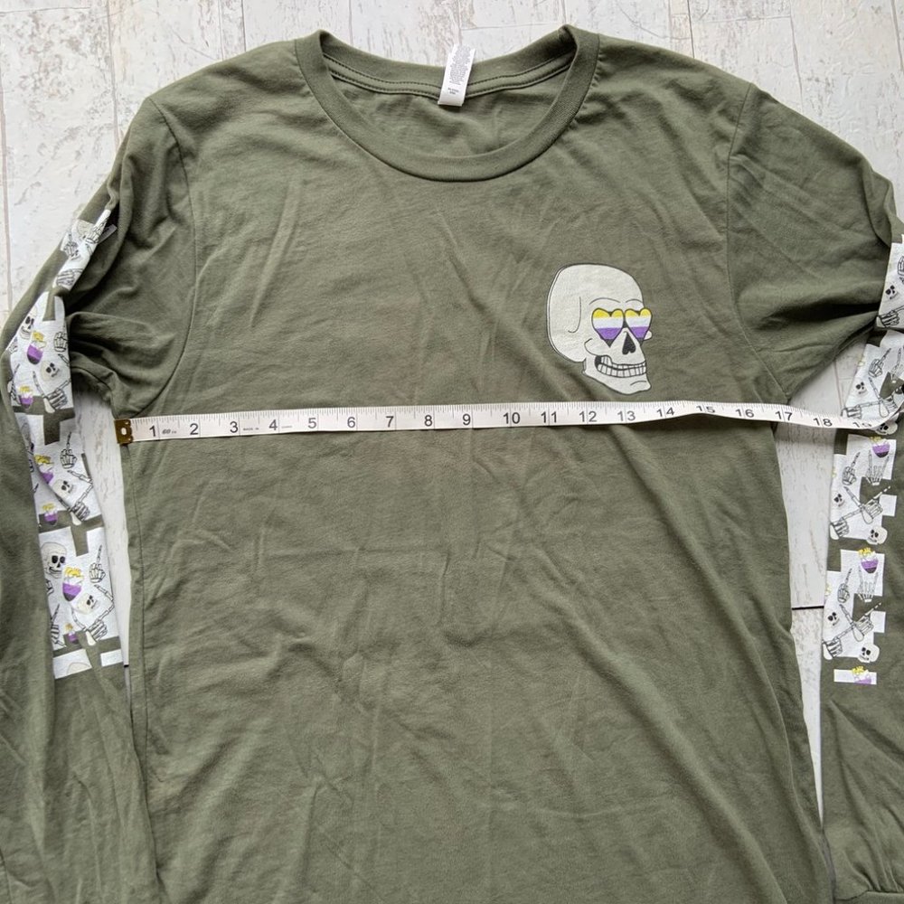 Skull Long Sleeve Tee Shirt Sz S Longer Length - Picture 5 of 7